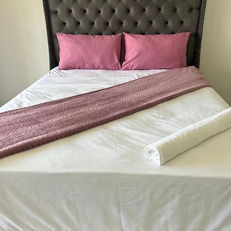 Chocolate City Guest House Източен Лондон Екстериор снимка