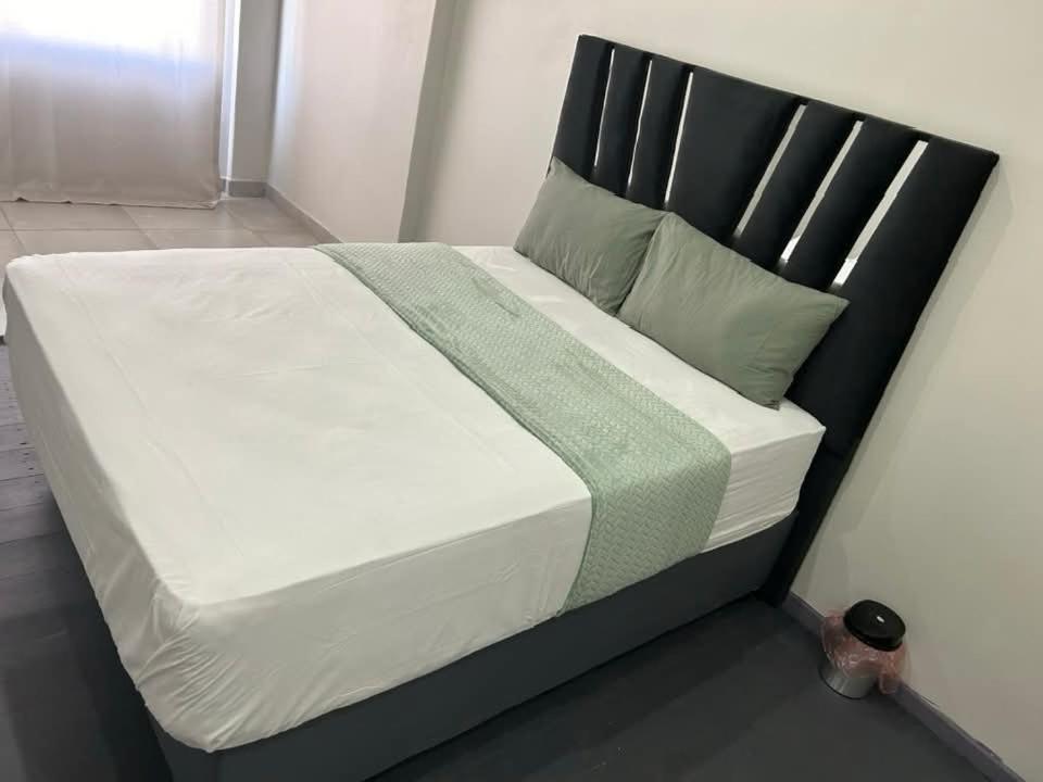 Chocolate City Guest House Източен Лондон Екстериор снимка